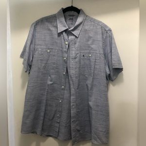 Izod Saltwater Button Down, Size L